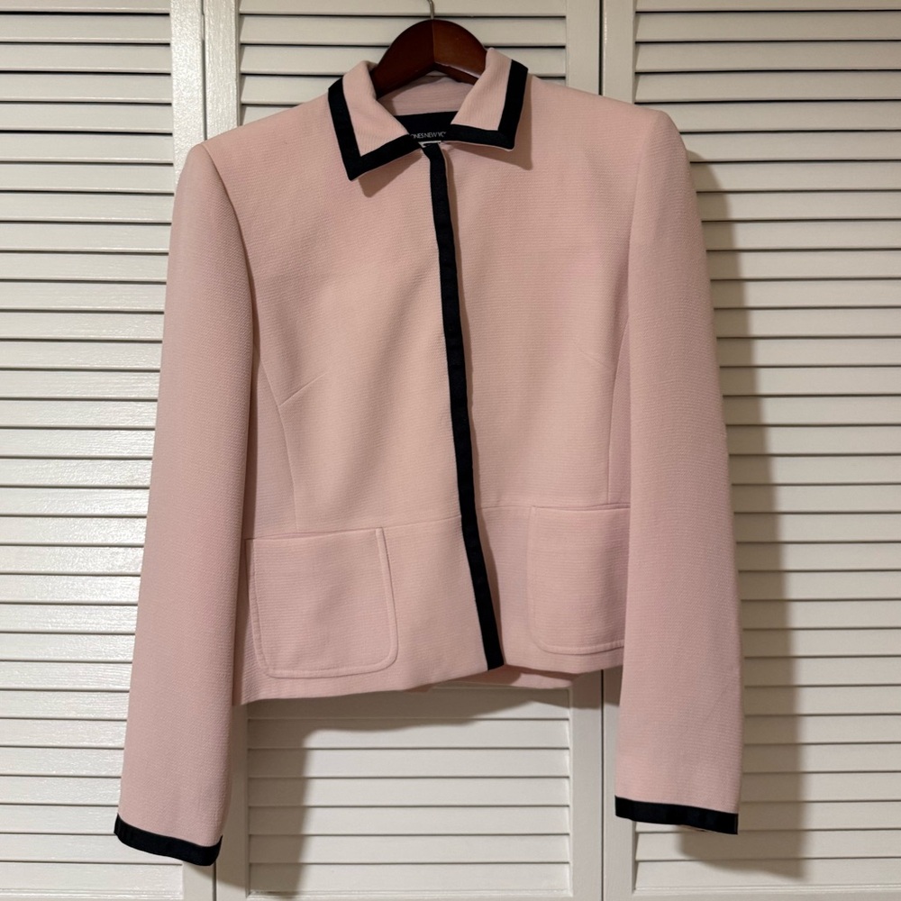 Jones New York Pink Blazer with Black Trim - Picture 2 of 5